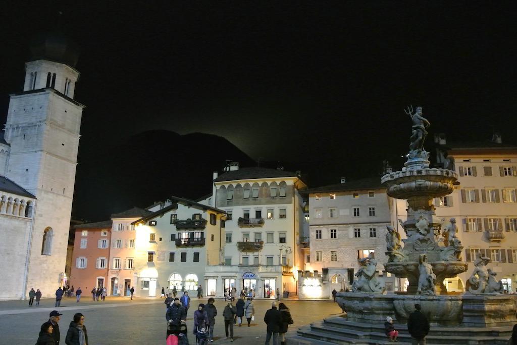 Scrigno Del Duomo Hotel Trento Bagian luar foto