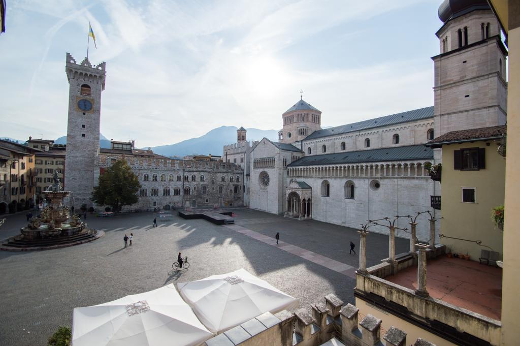 Scrigno Del Duomo Hotel Trento Bagian luar foto